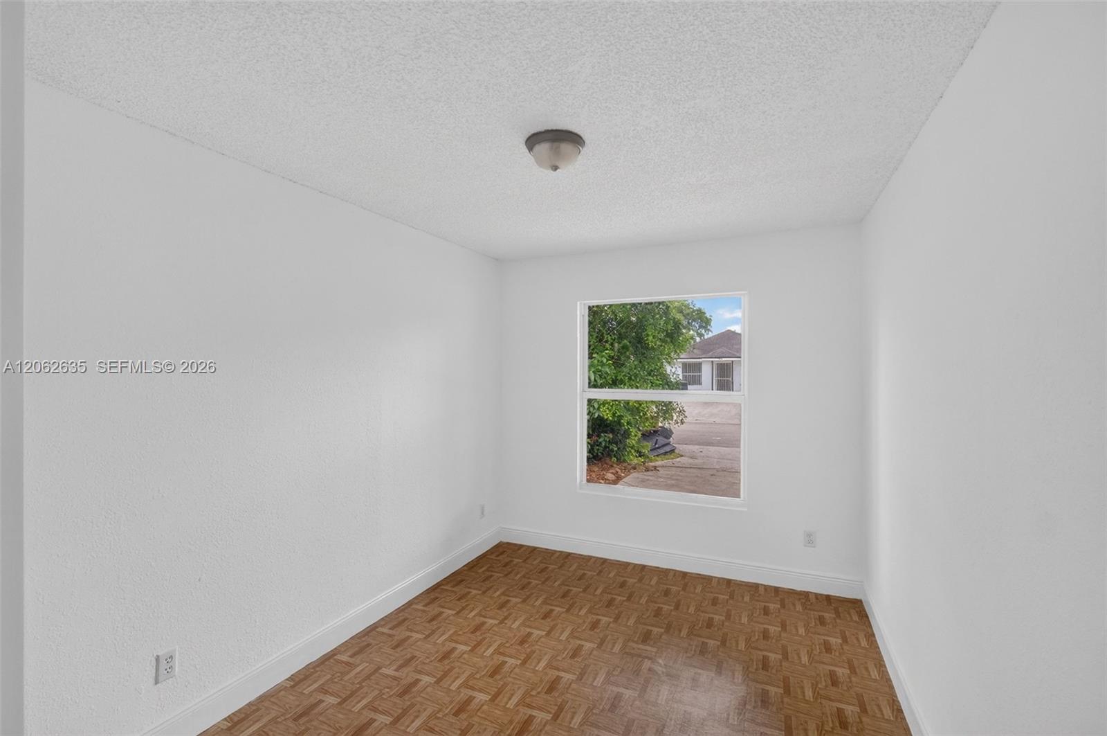 744 SW 9th Street