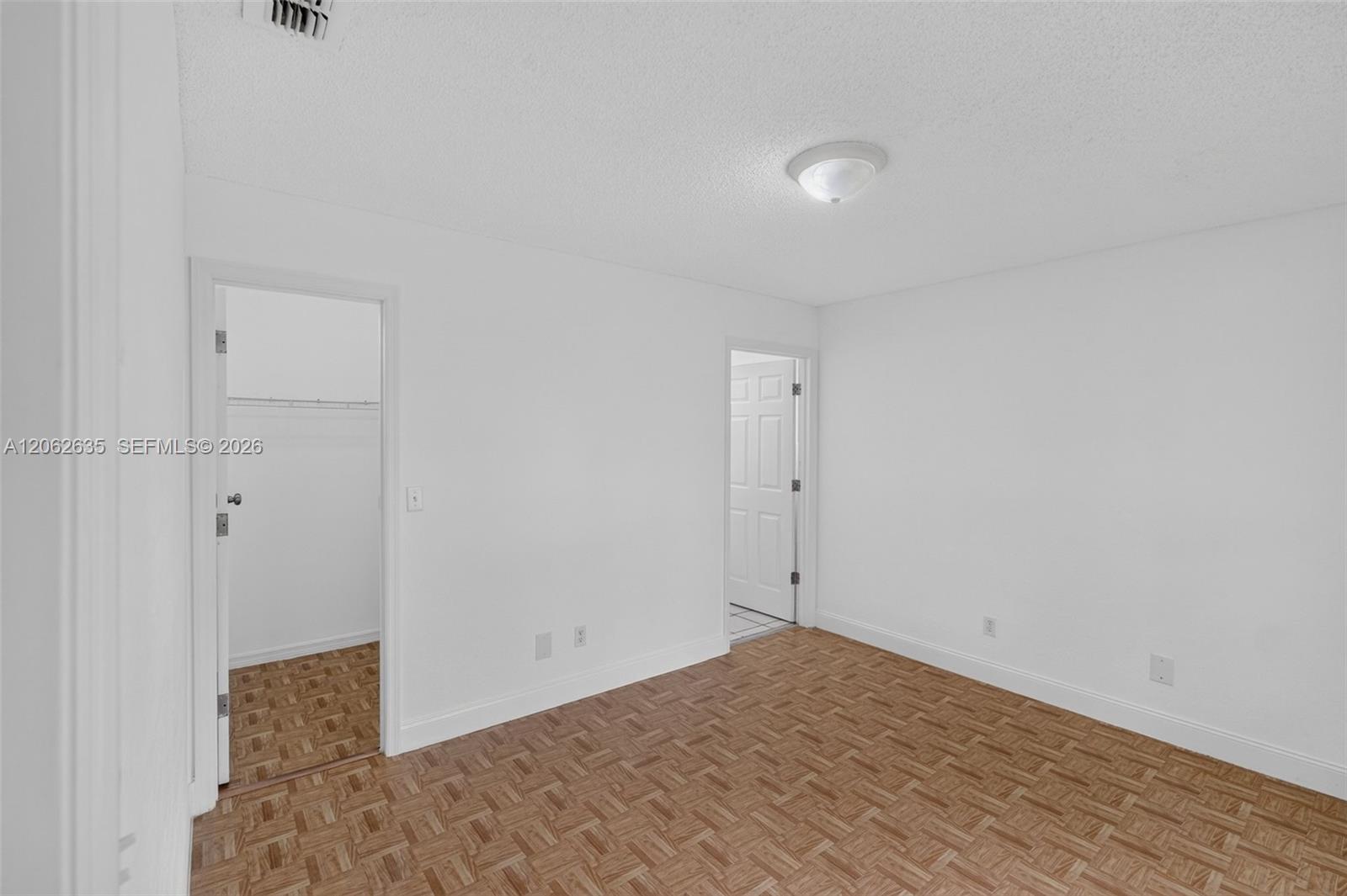 744 SW 9th Street