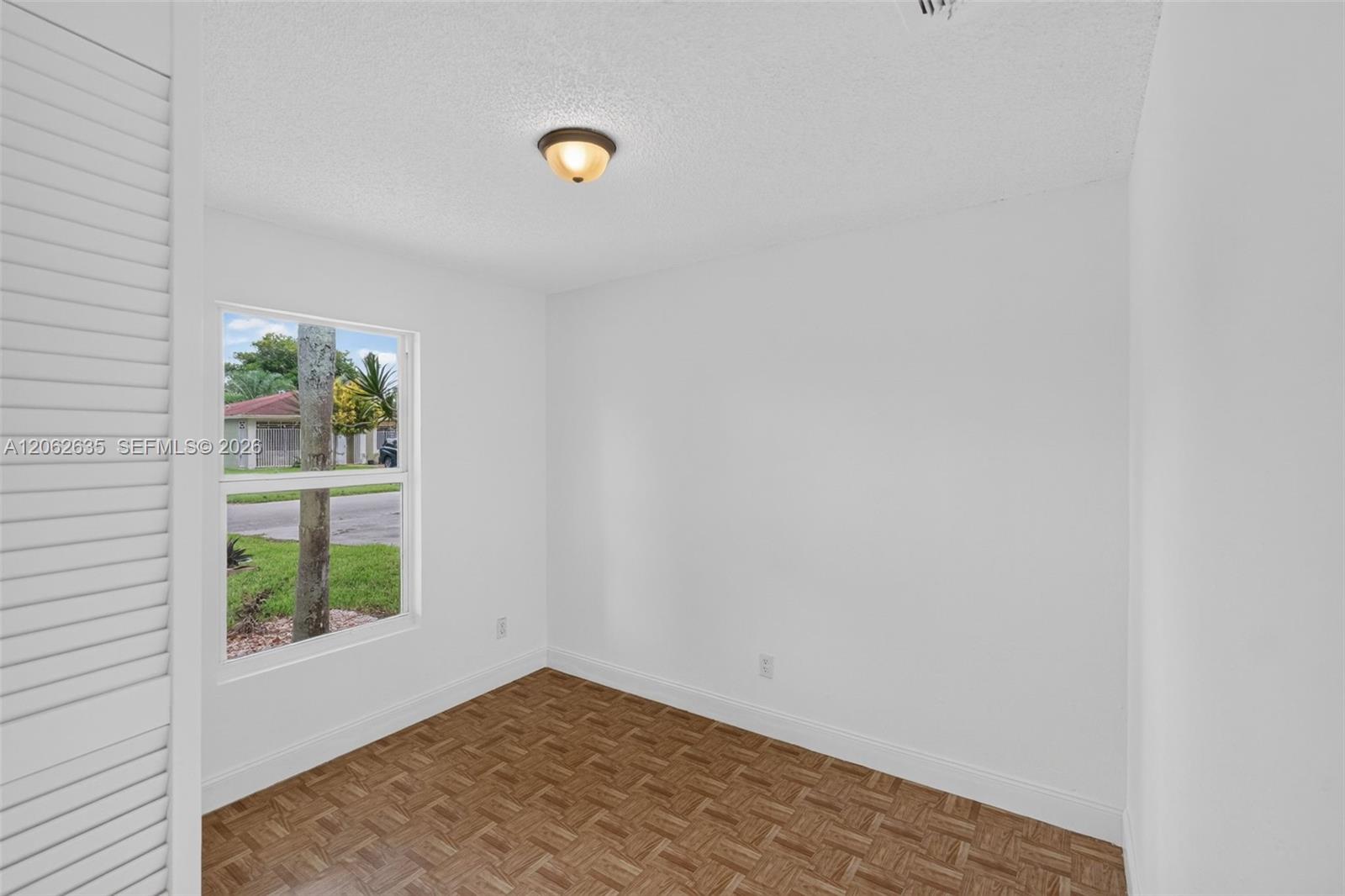 744 SW 9th Street