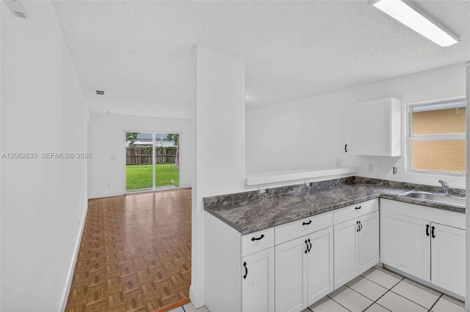 744 SW 9th Street