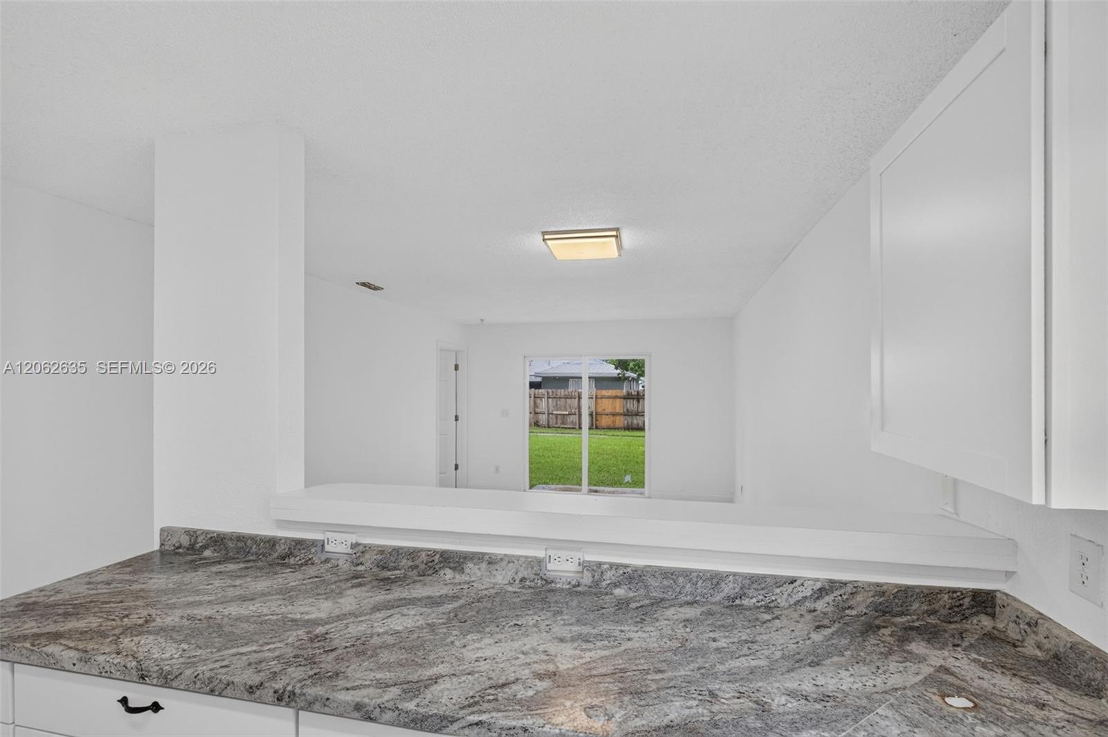744 SW 9th Street