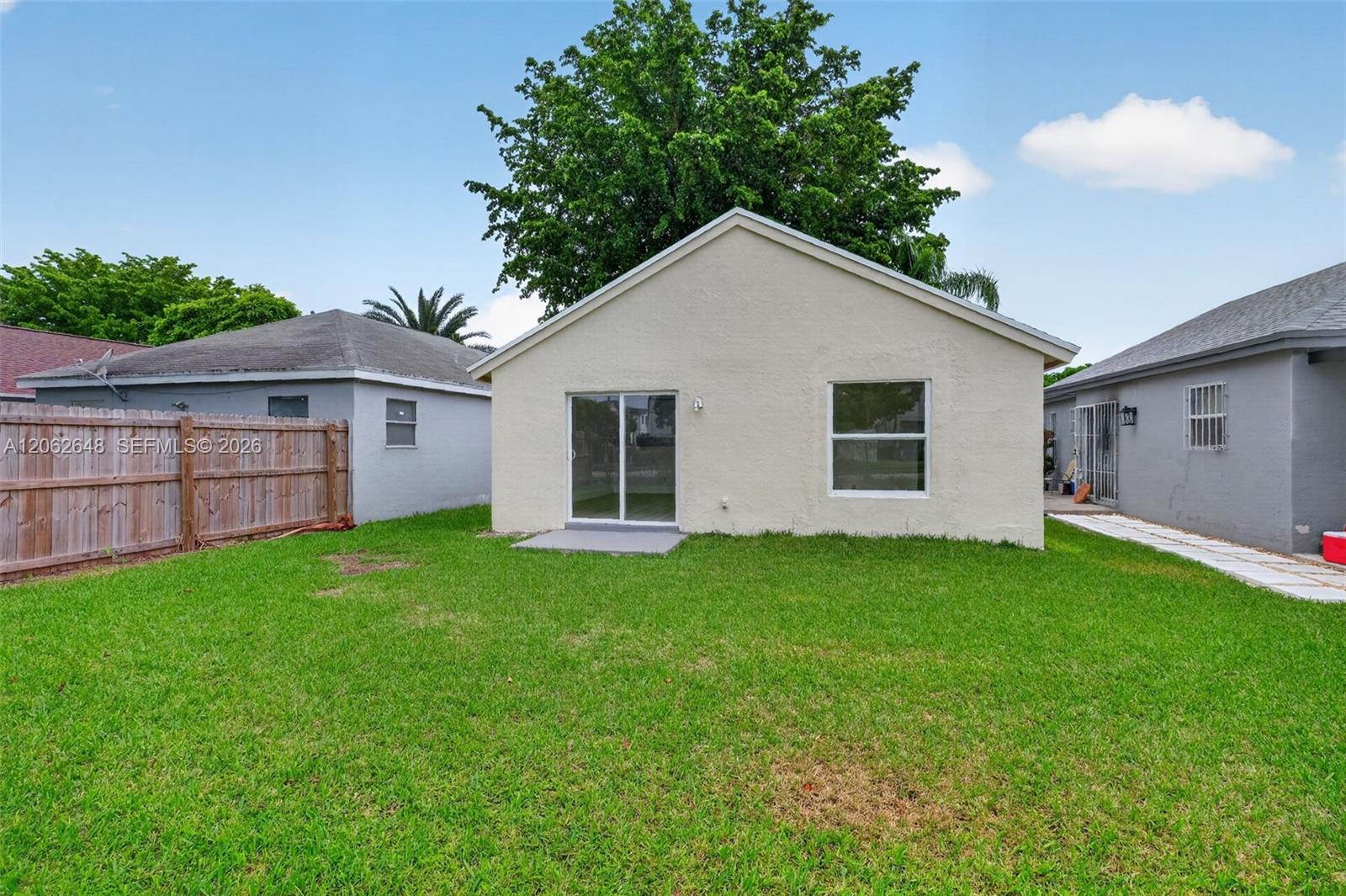 731 SW 10th Street
