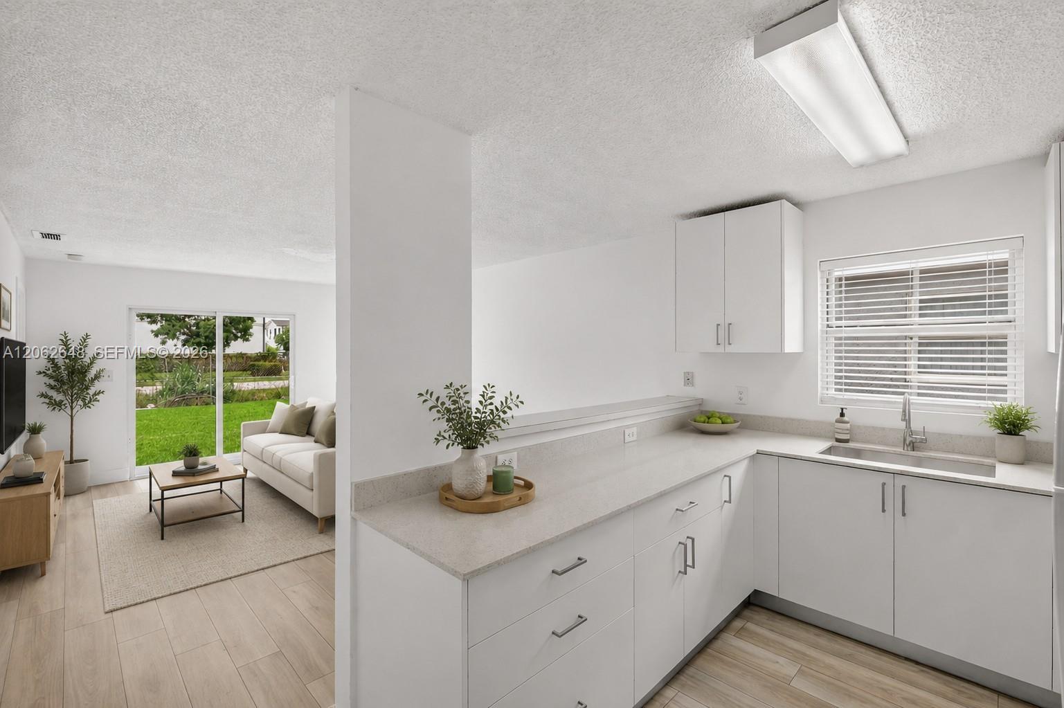 731 SW 10th Street