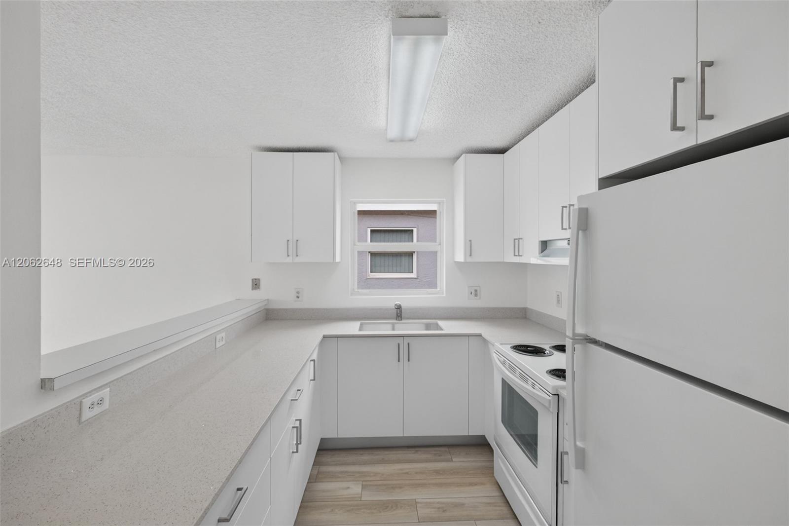 731 SW 10th Street