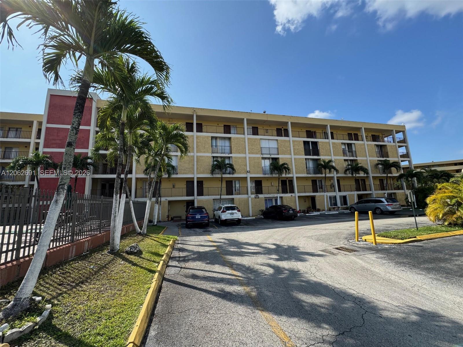 9240 Fontainebleau Boulevard
