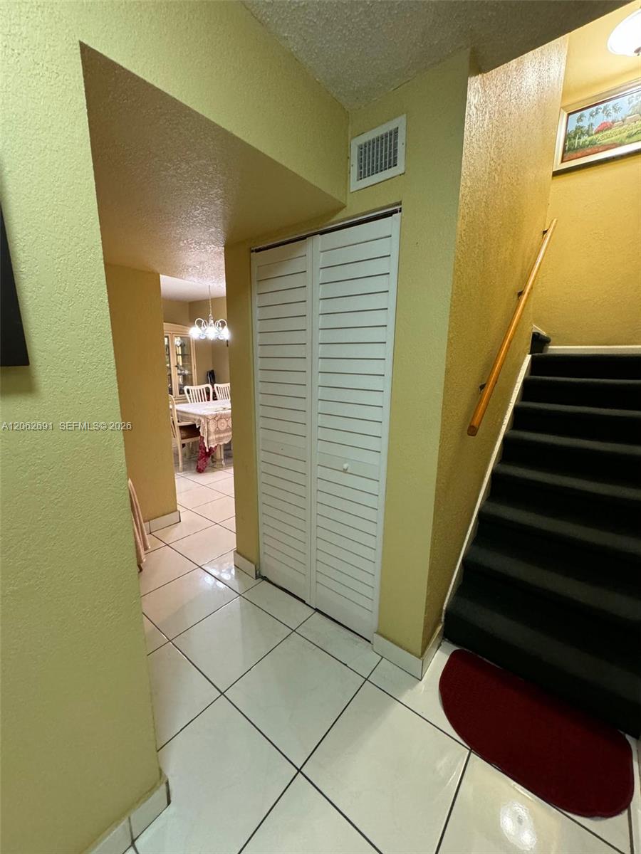 9240 Fontainebleau Boulevard