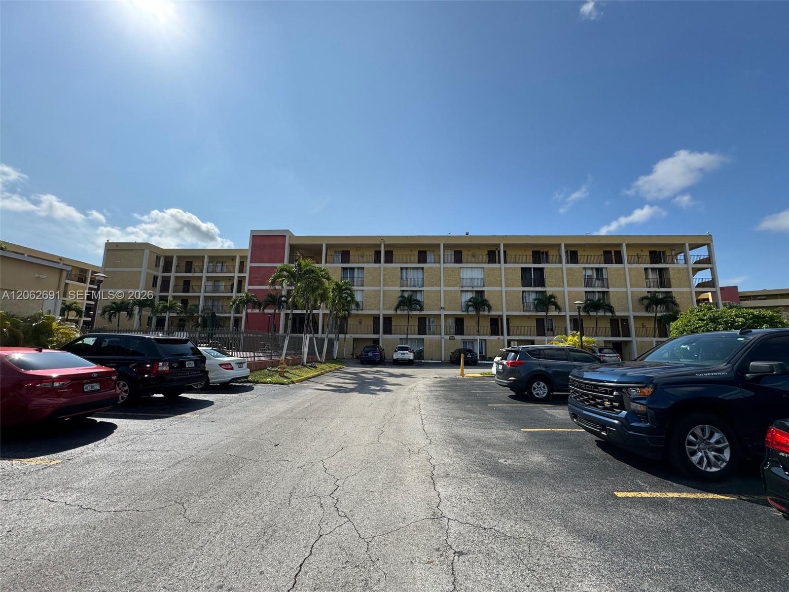 9240 Fontainebleau Boulevard