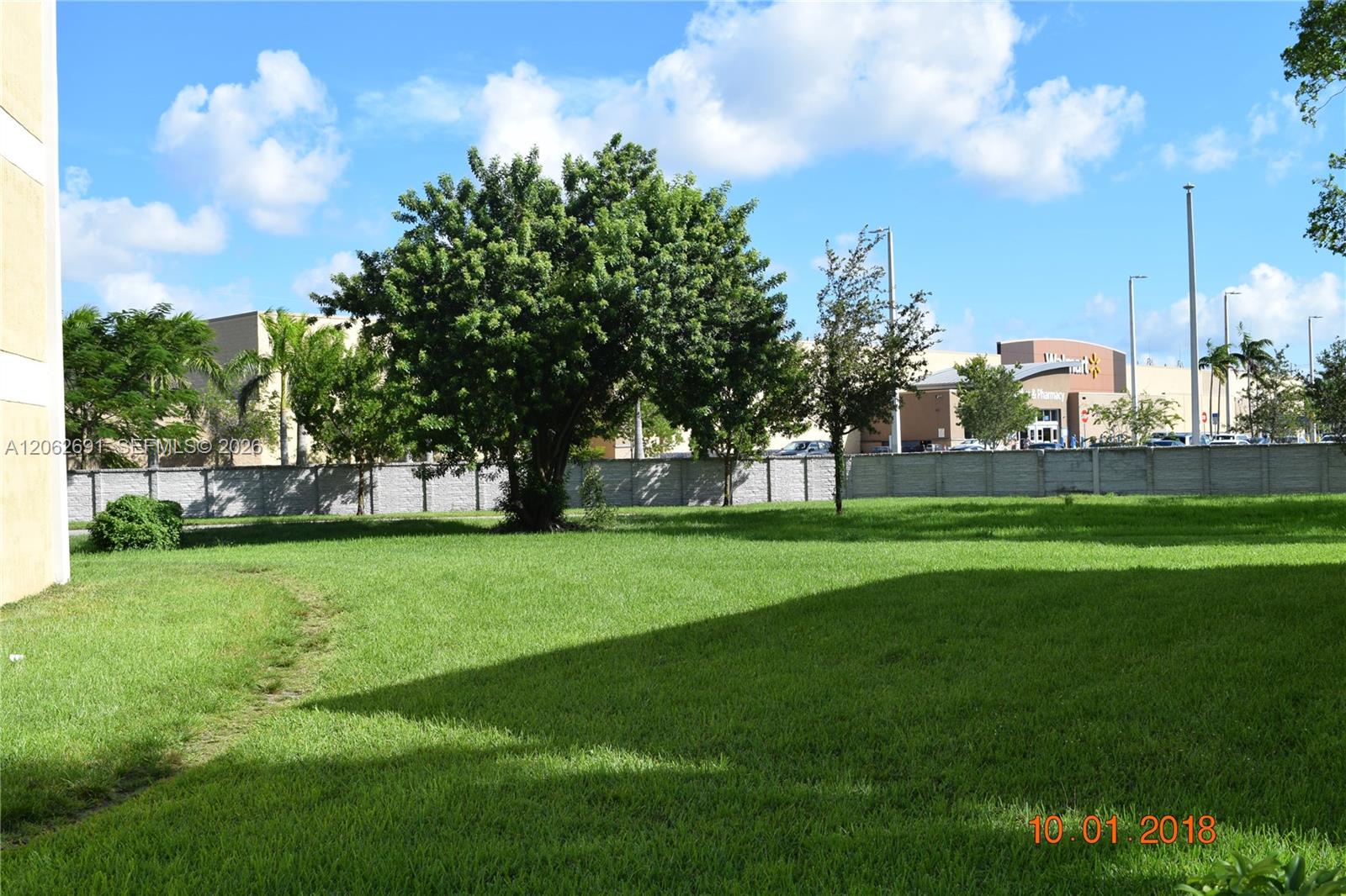 9240 Fontainebleau Boulevard