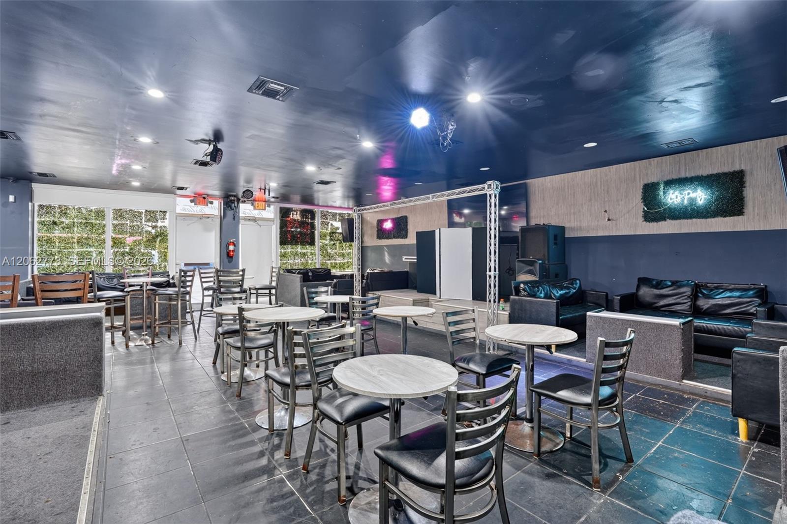 Cafeteria \u0026 Sports Cafeteria \u0026 Sports Bar For Sale In Hialeah