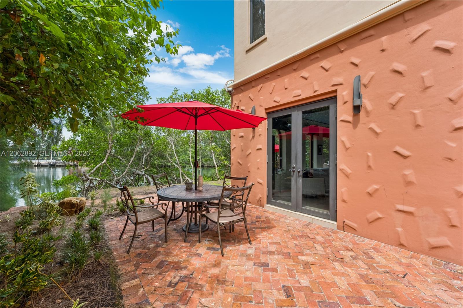 6234 Paradise Point Drive
