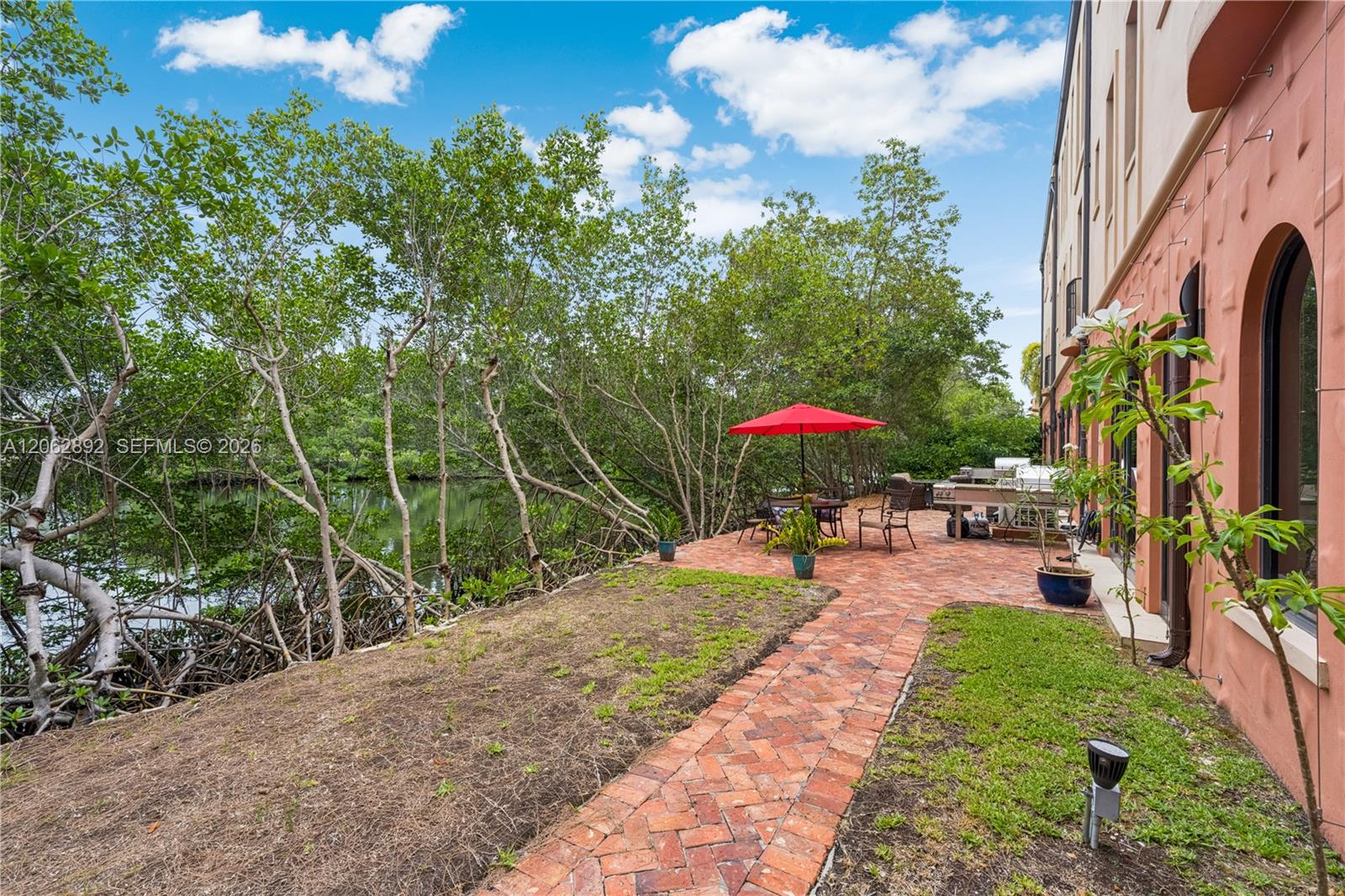 6234 Paradise Point Drive