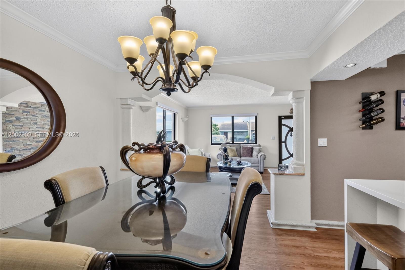 910 W 37th Street