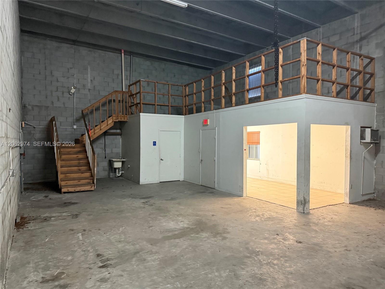 2205 W 80th Street