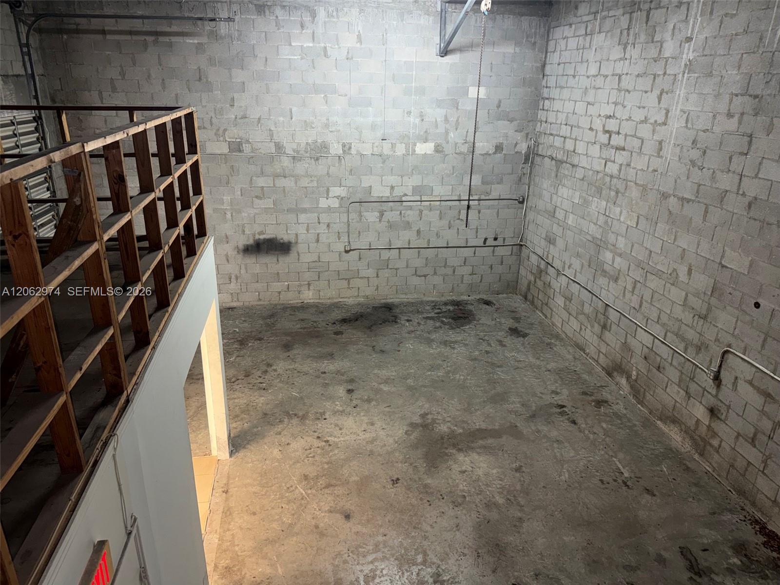 2205 W 80th Street