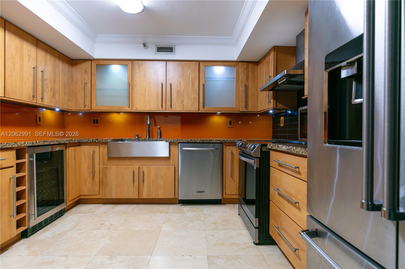 3500 Mystic Pointe Drive
