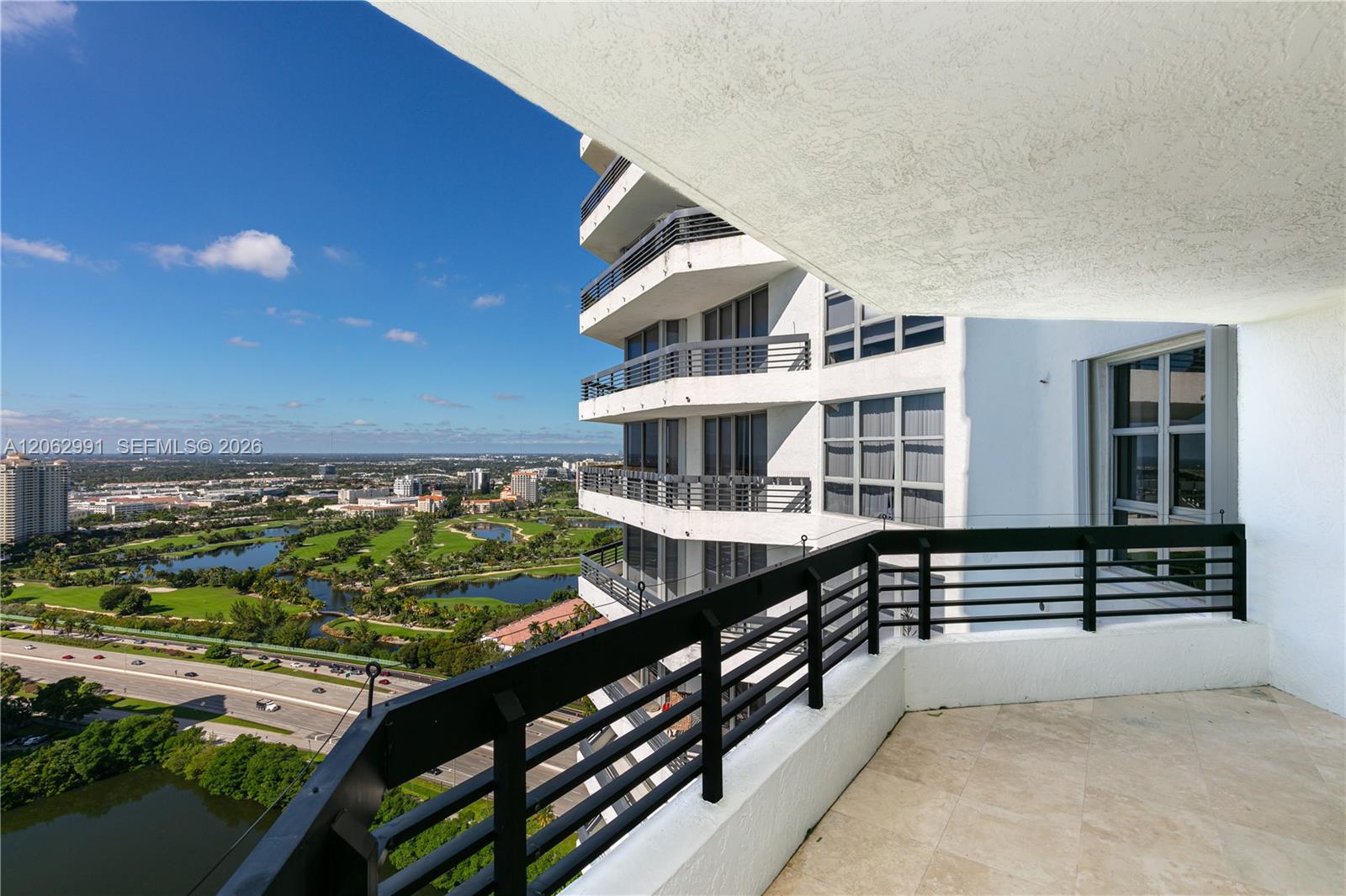 3500 Mystic Pointe Drive