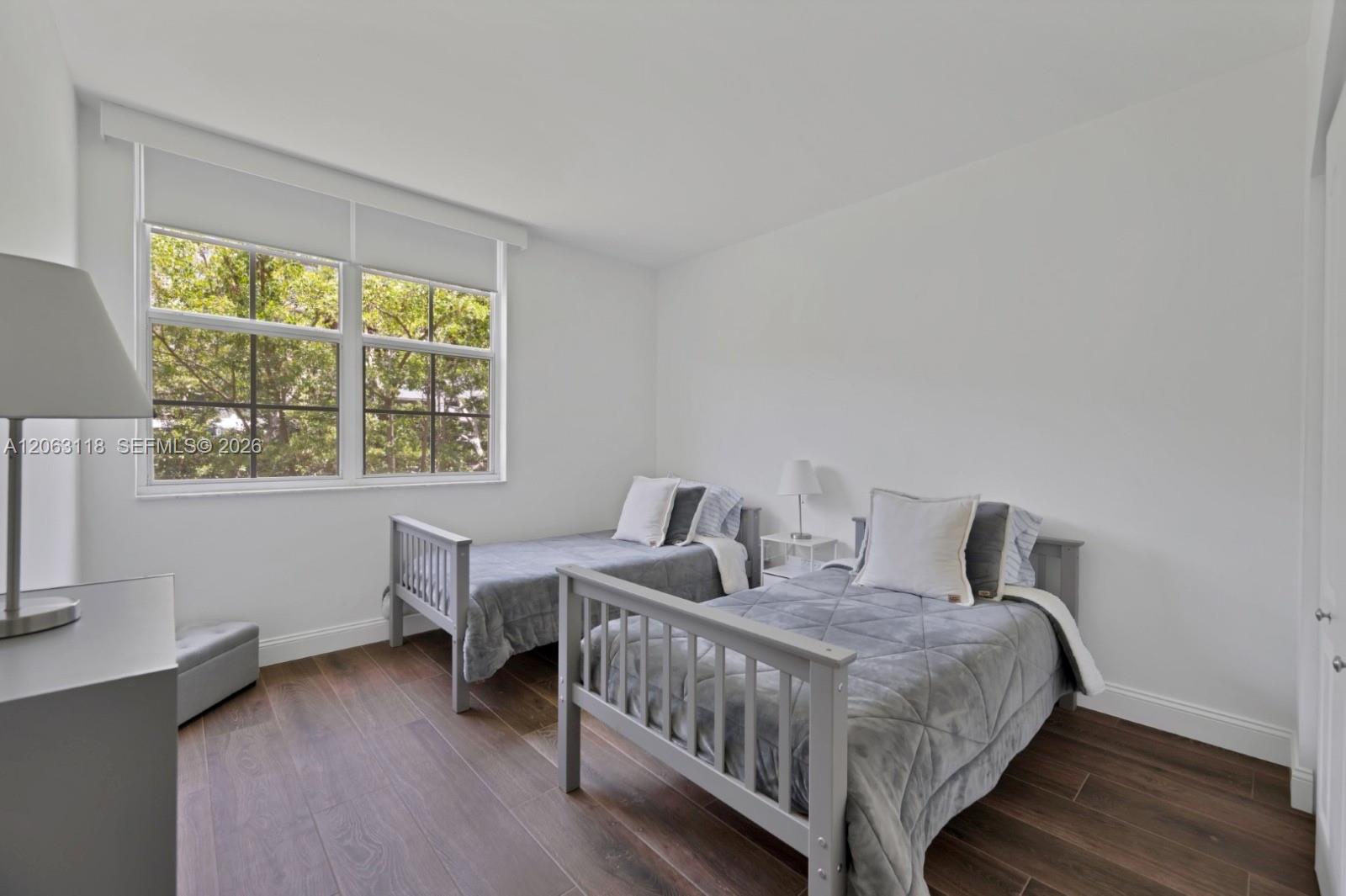 19601 E Country Club Drive
