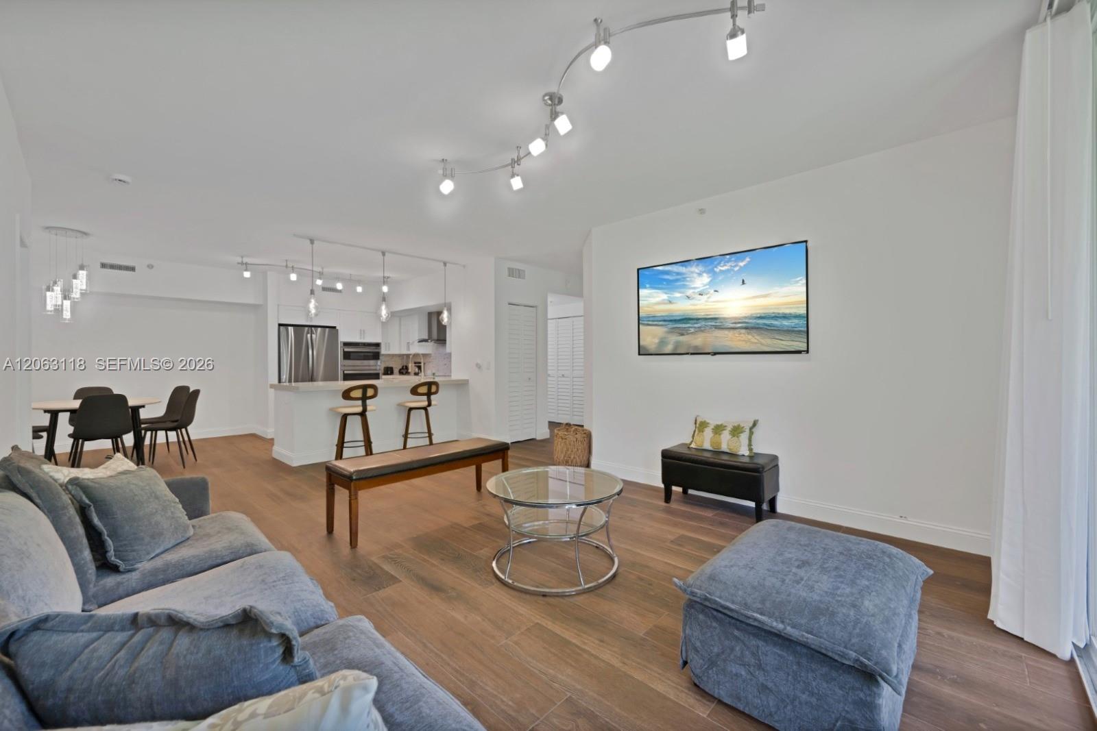 19601 E Country Club Drive