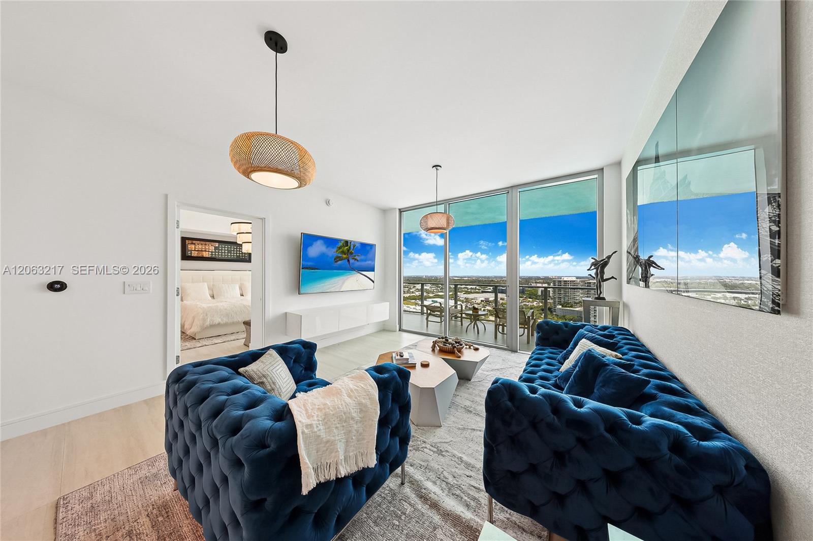 2411 Laguna Circle