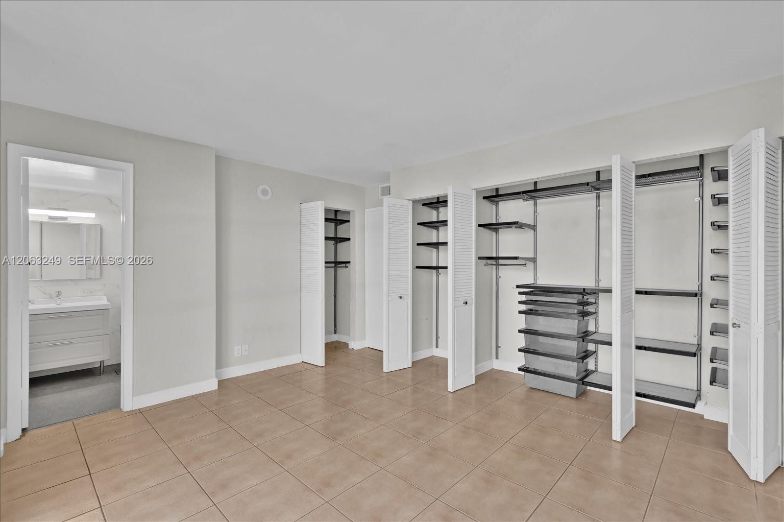 17021 N Bay Road