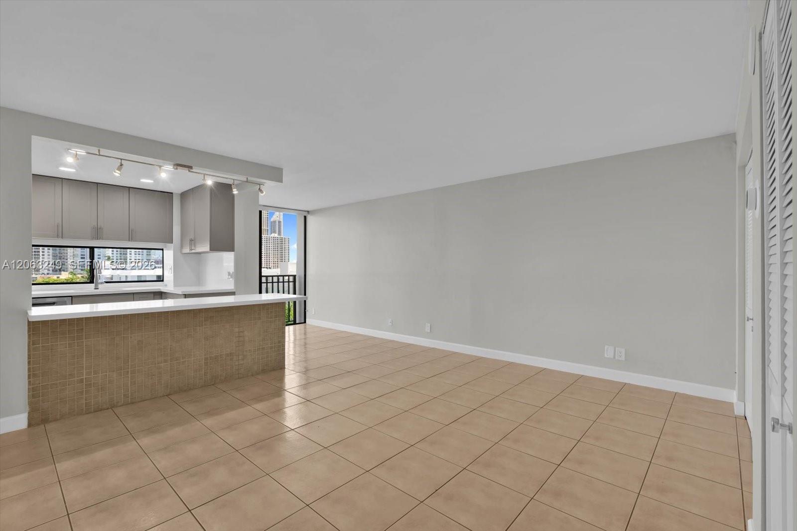 17021 N Bay Road