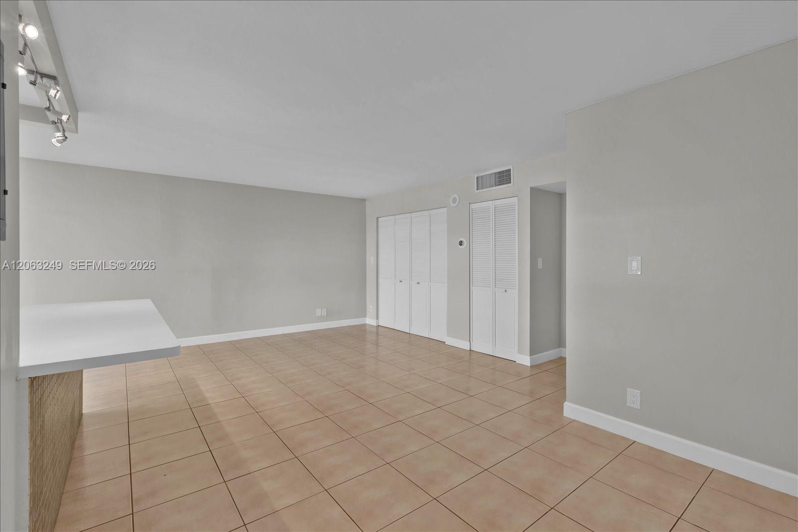 17021 N Bay Road