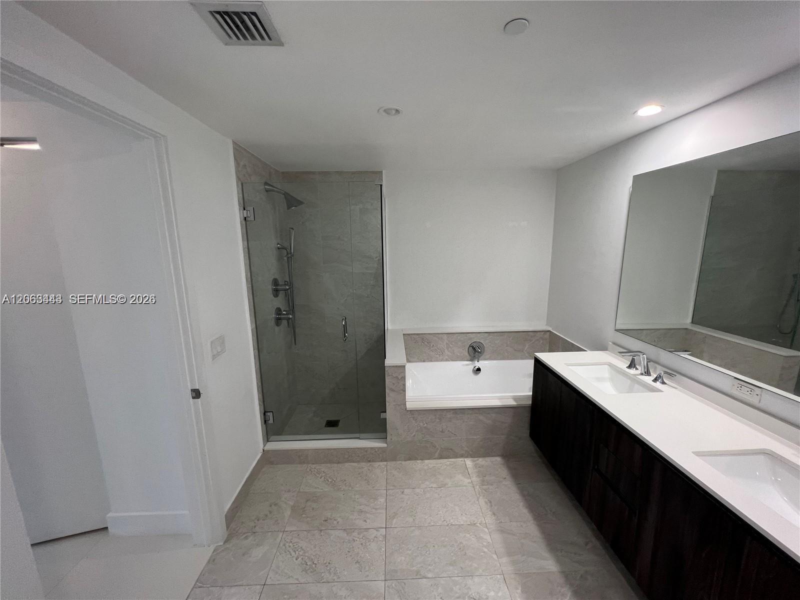 488 NE 18th Street