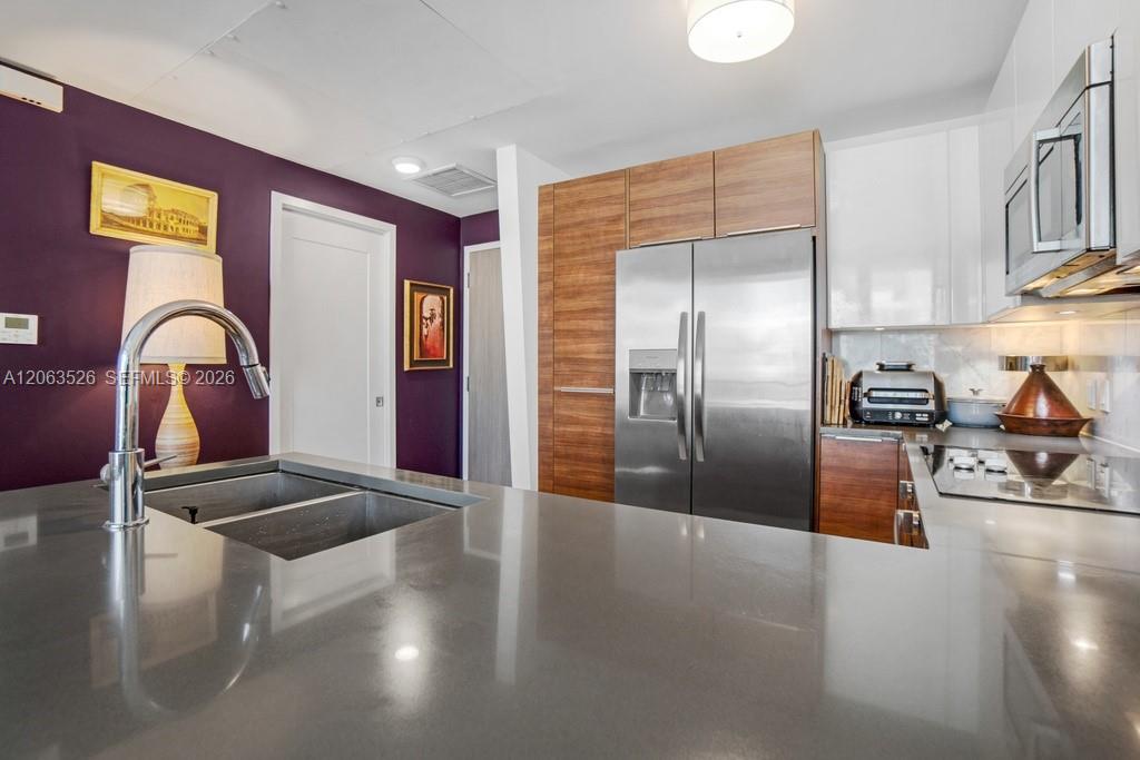 601 NE 27th Street