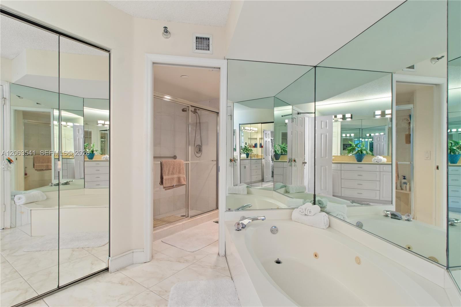 3500 Mystic Pointe Drive