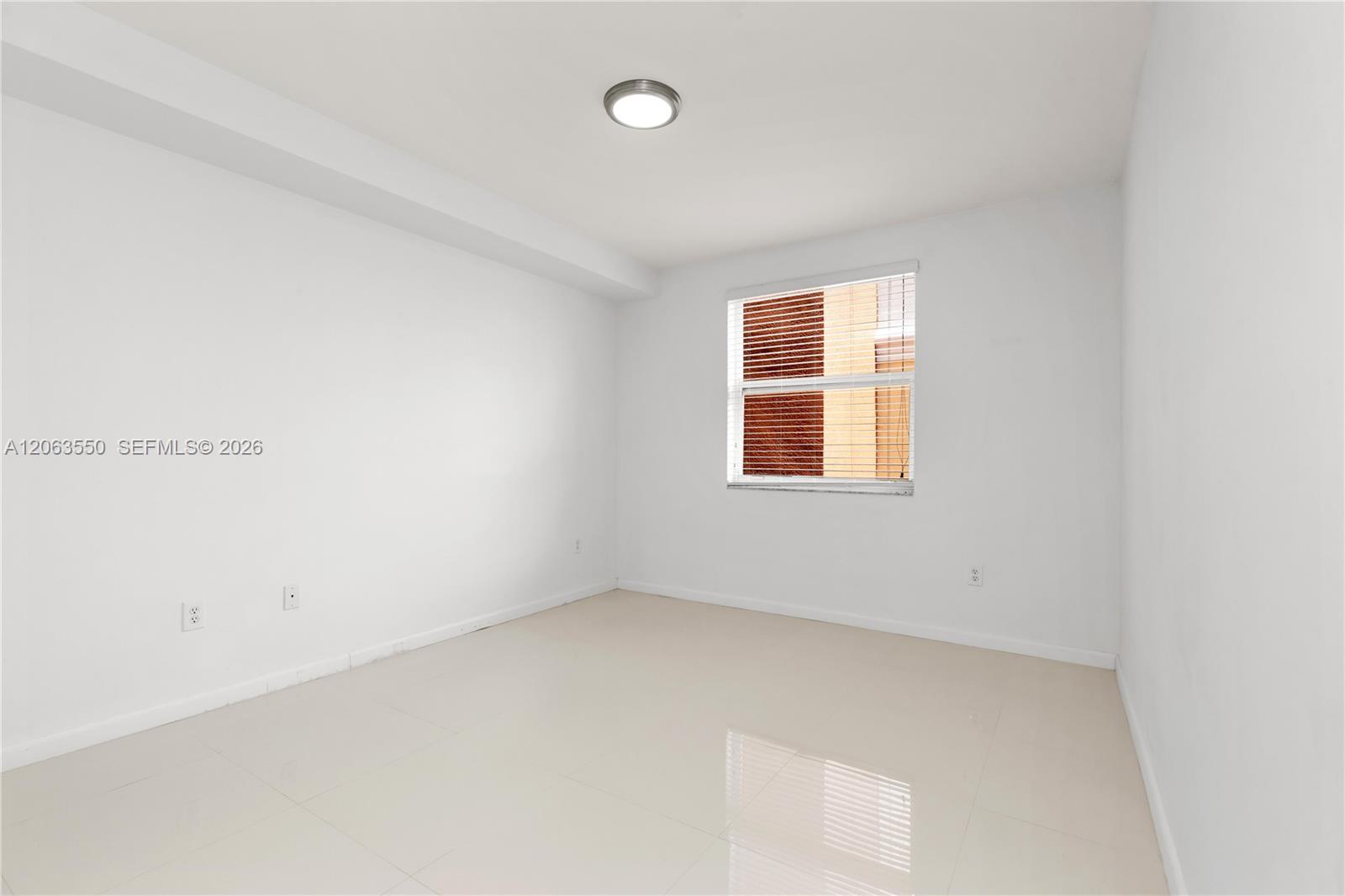 17100 N Bay Road