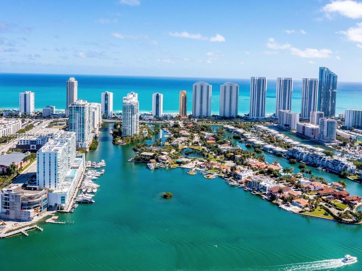 400 Sunny Isles Boulevard