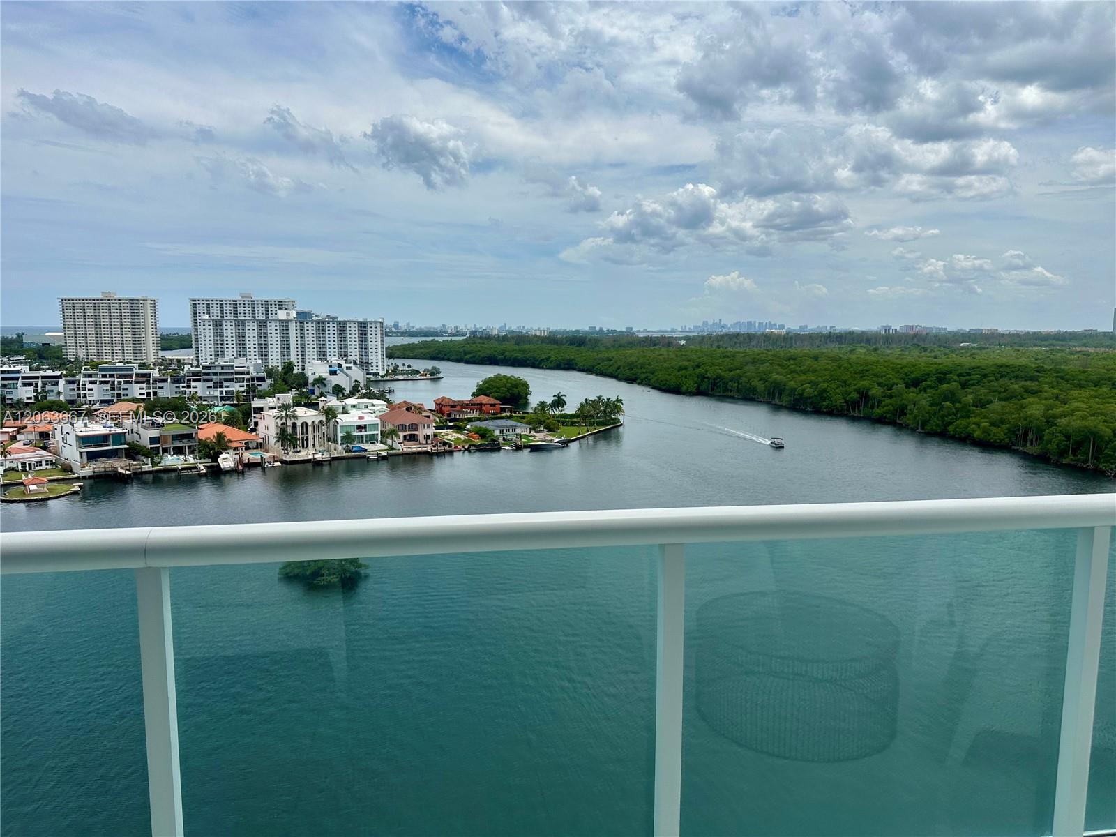 400 Sunny Isles Boulevard
