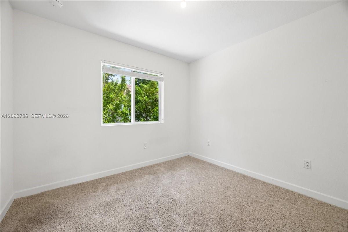 2478 SE 10th Court