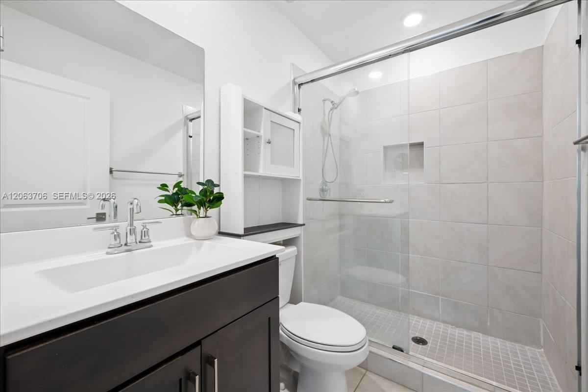 2478 SE 10th Court