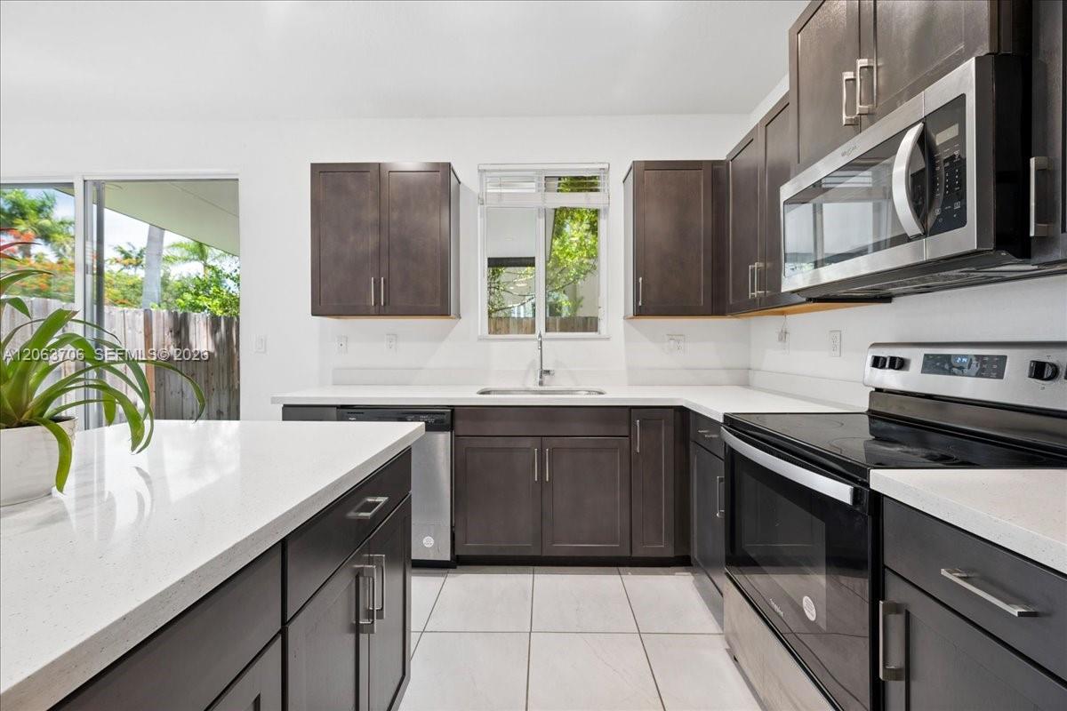 2478 SE 10th Court
