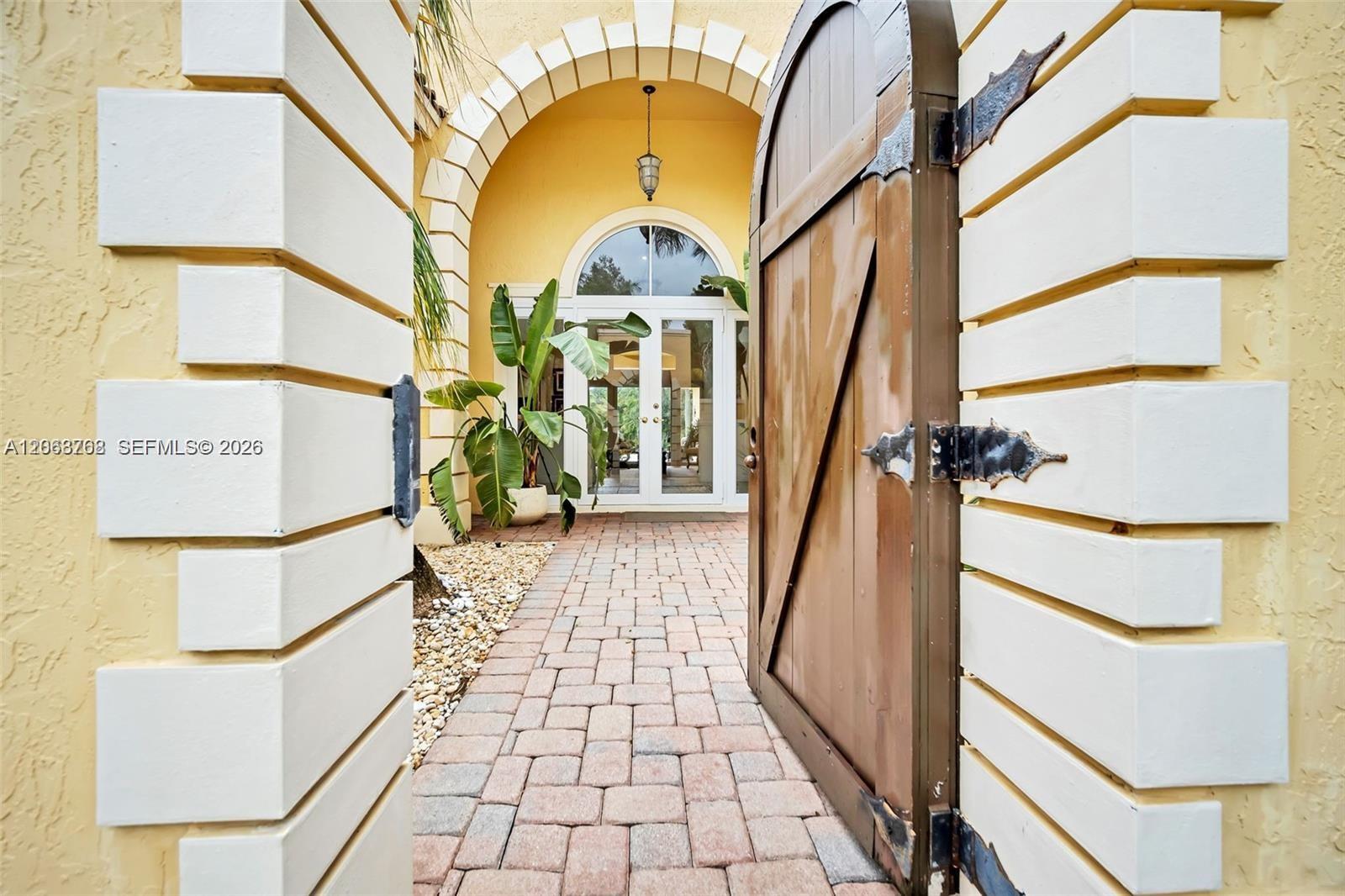 14211 Sunset Lane