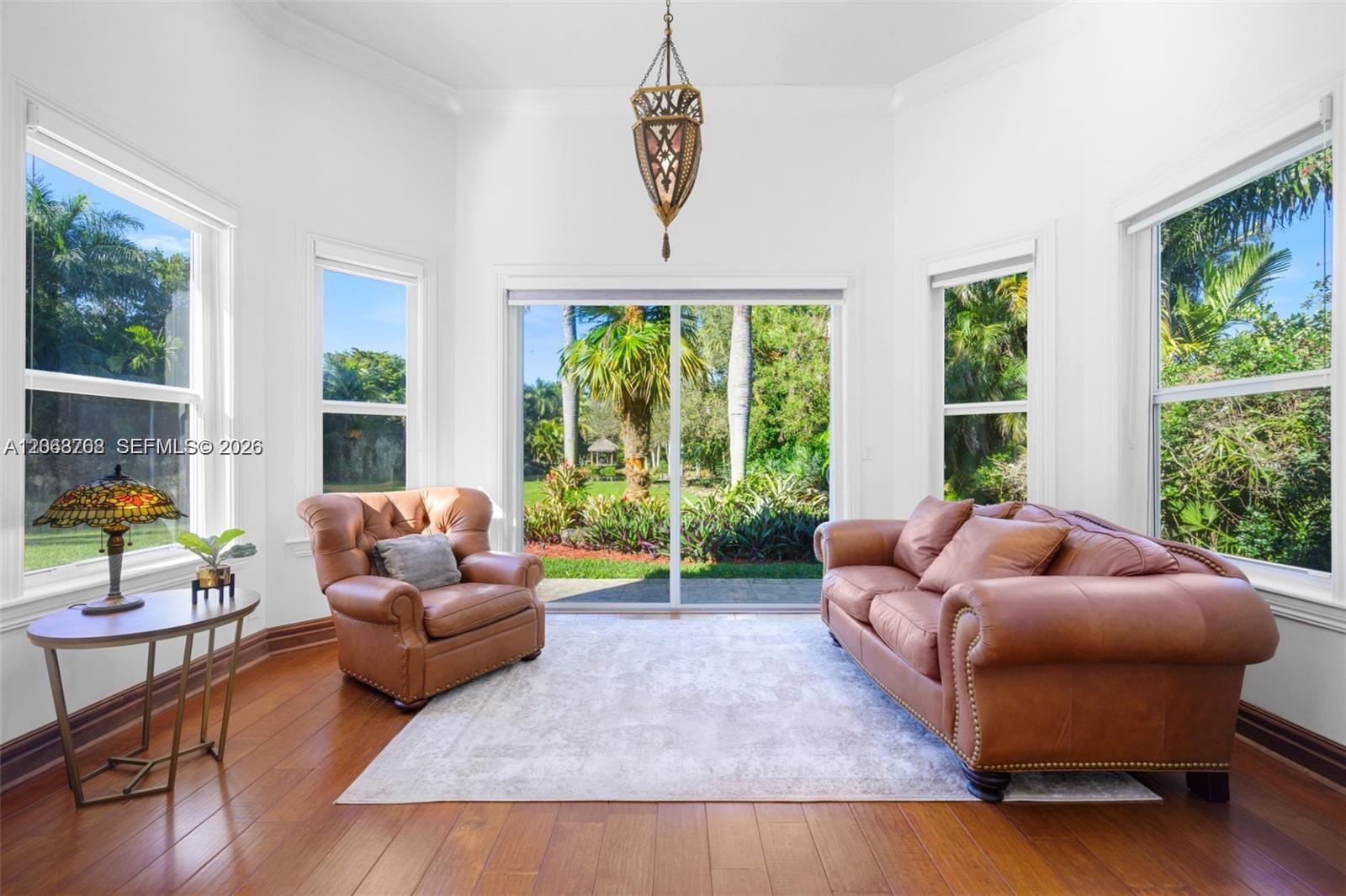 14211 Sunset Lane