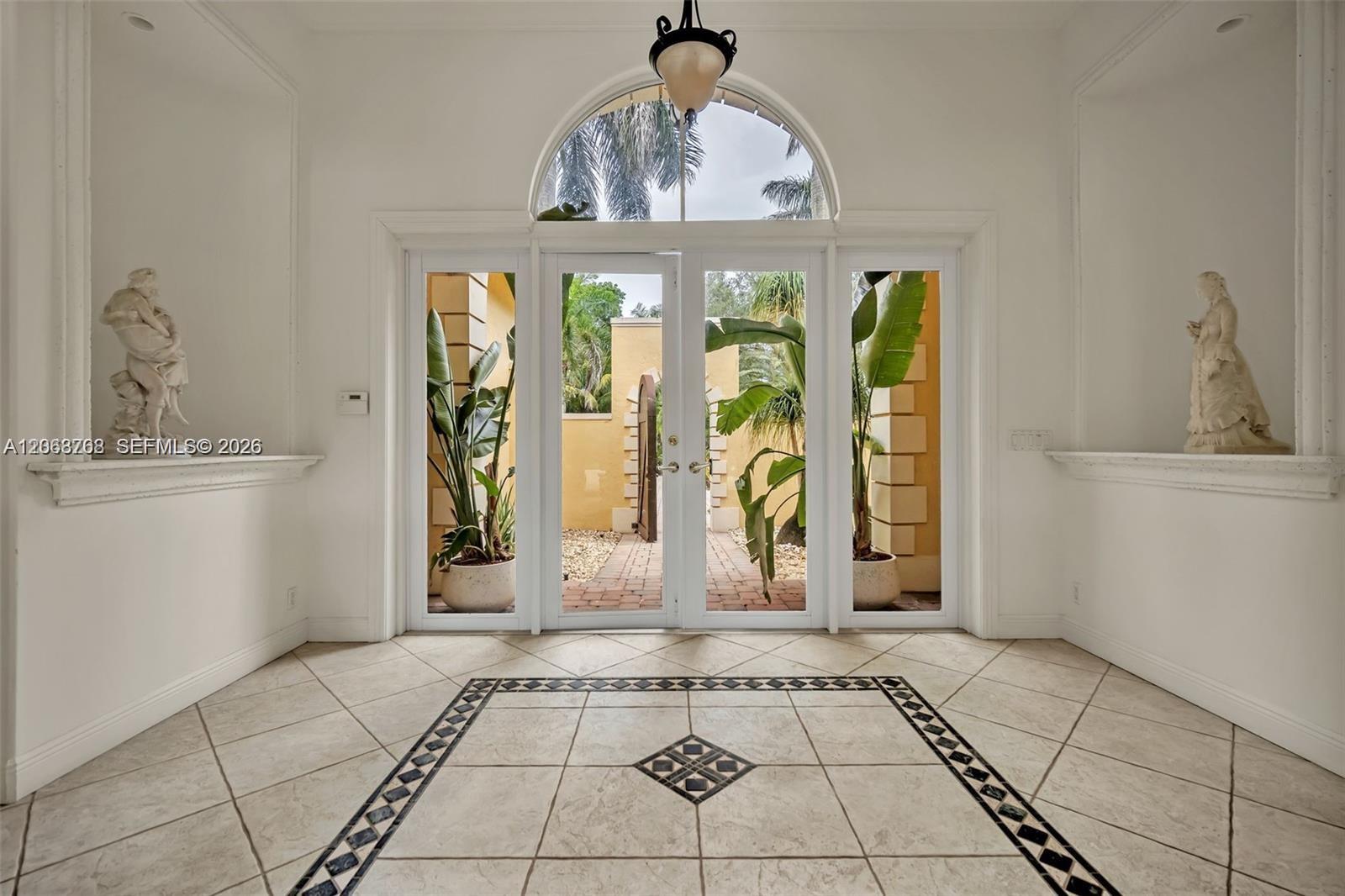 14211 Sunset Lane