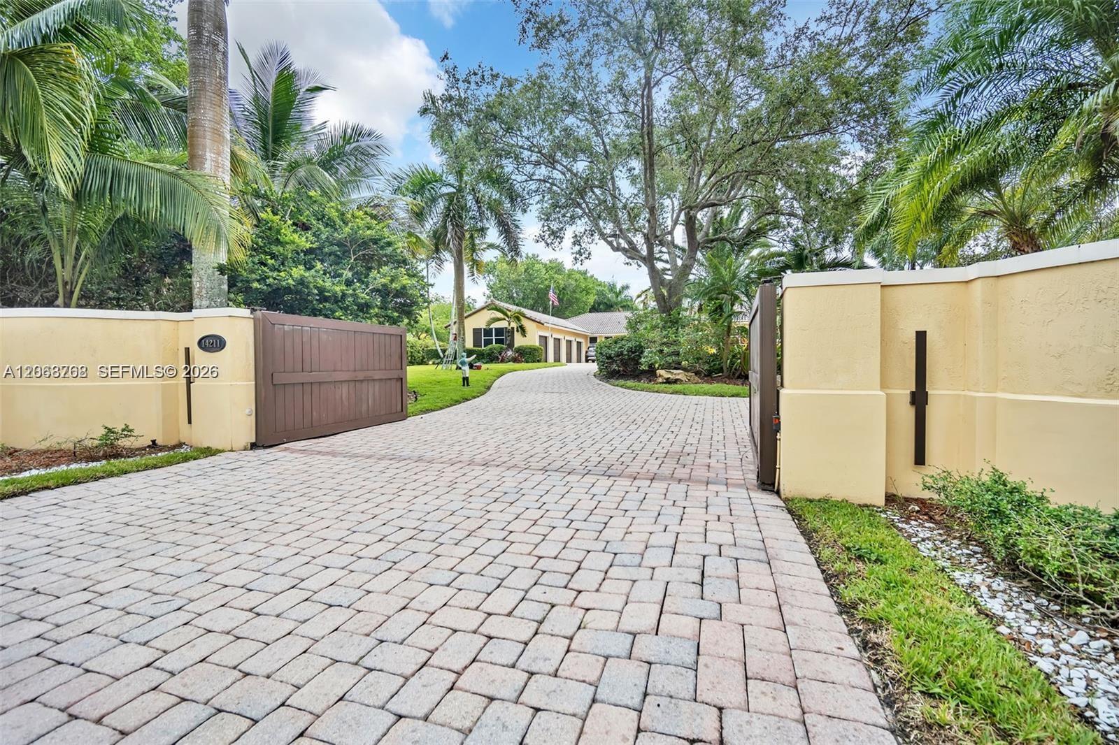 14211 Sunset Lane
