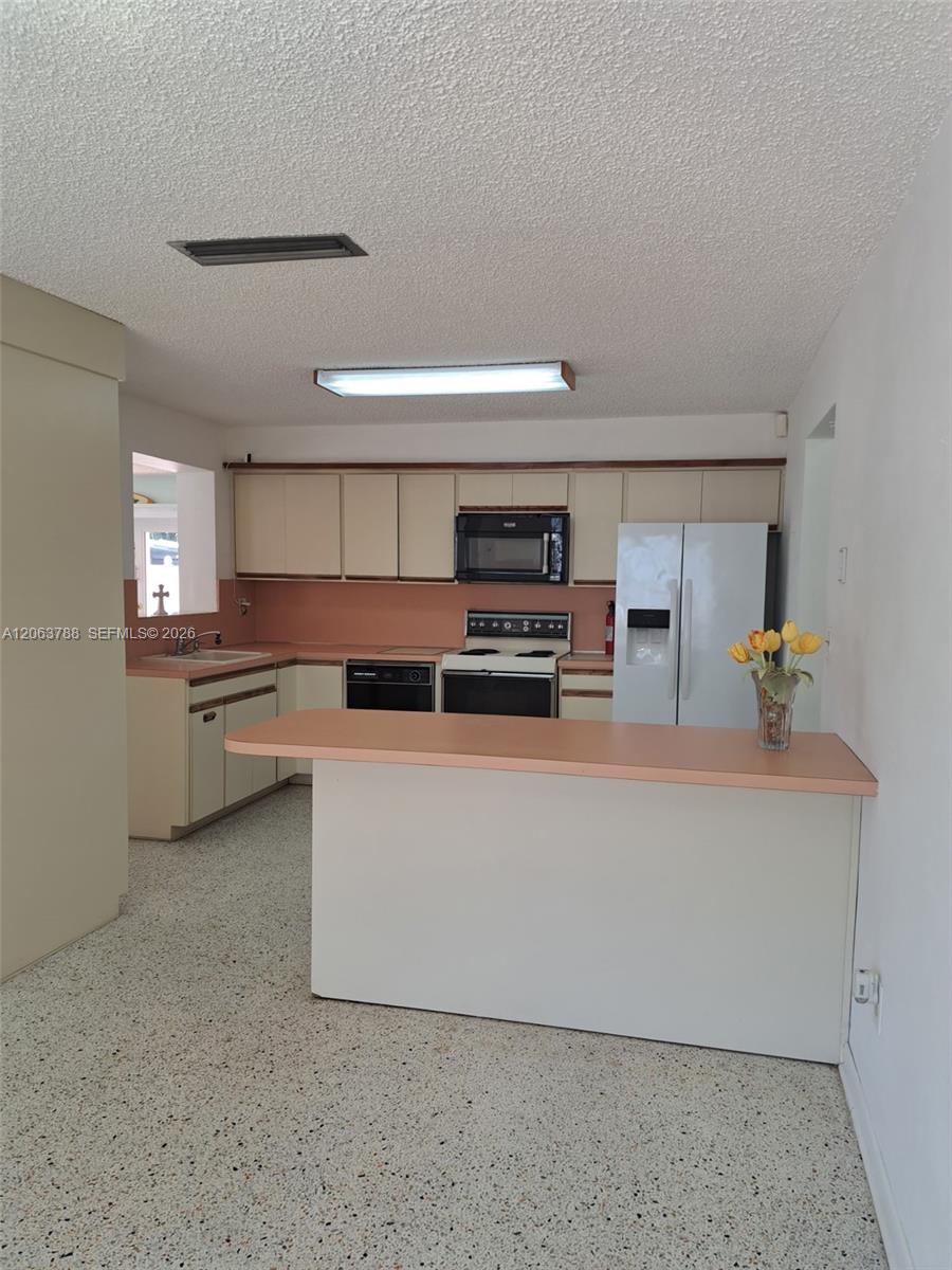3062 SW 14th Street