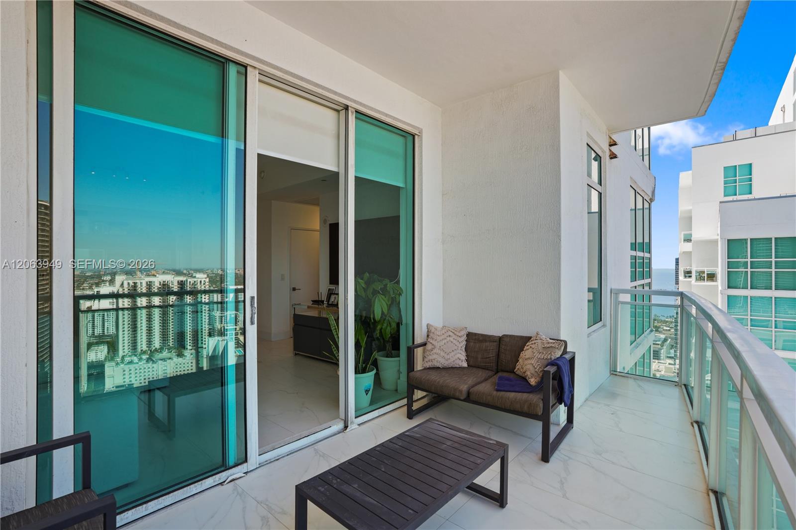 950 Brickell Bay Drive gallery image #24
