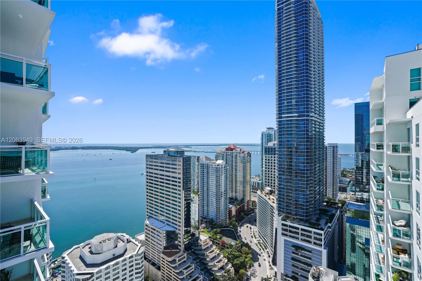 950 Brickell Bay Drive gallery image #28