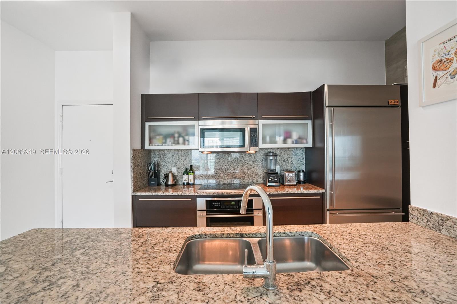 950 Brickell Bay Drive gallery image #5