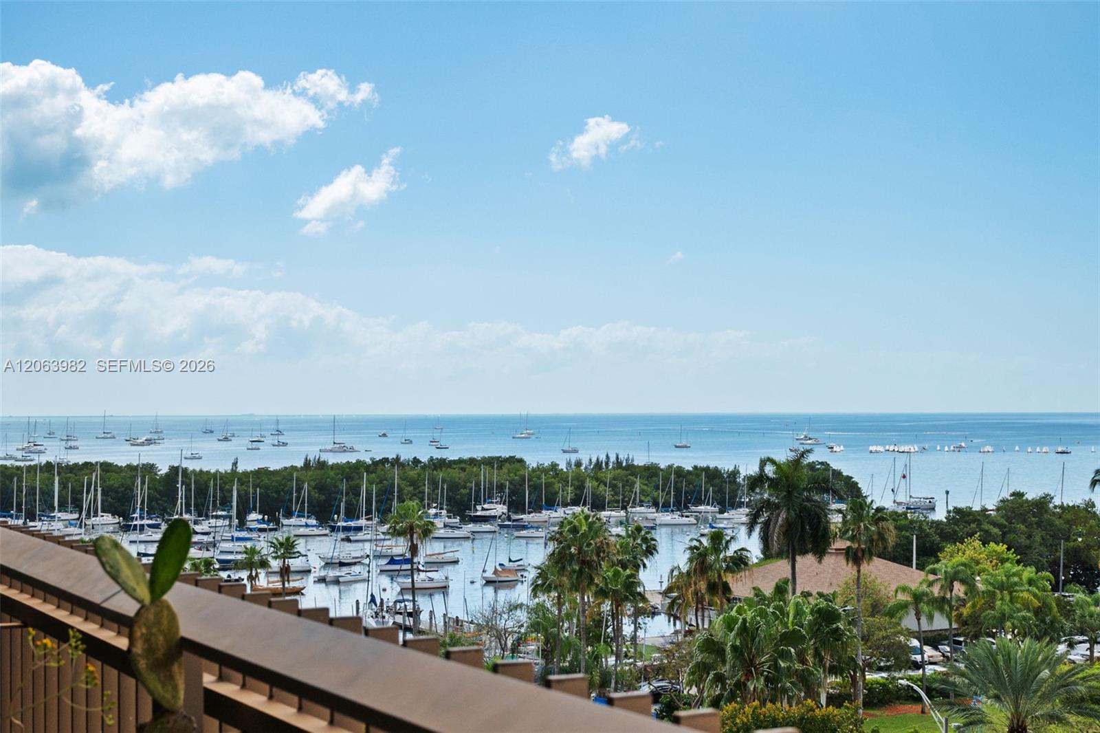 2901 S Bayshore Drive gallery image #1