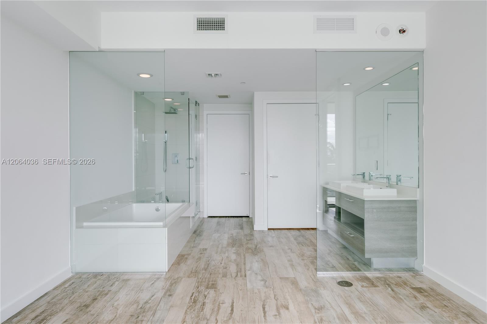 650 NE 32nd Street