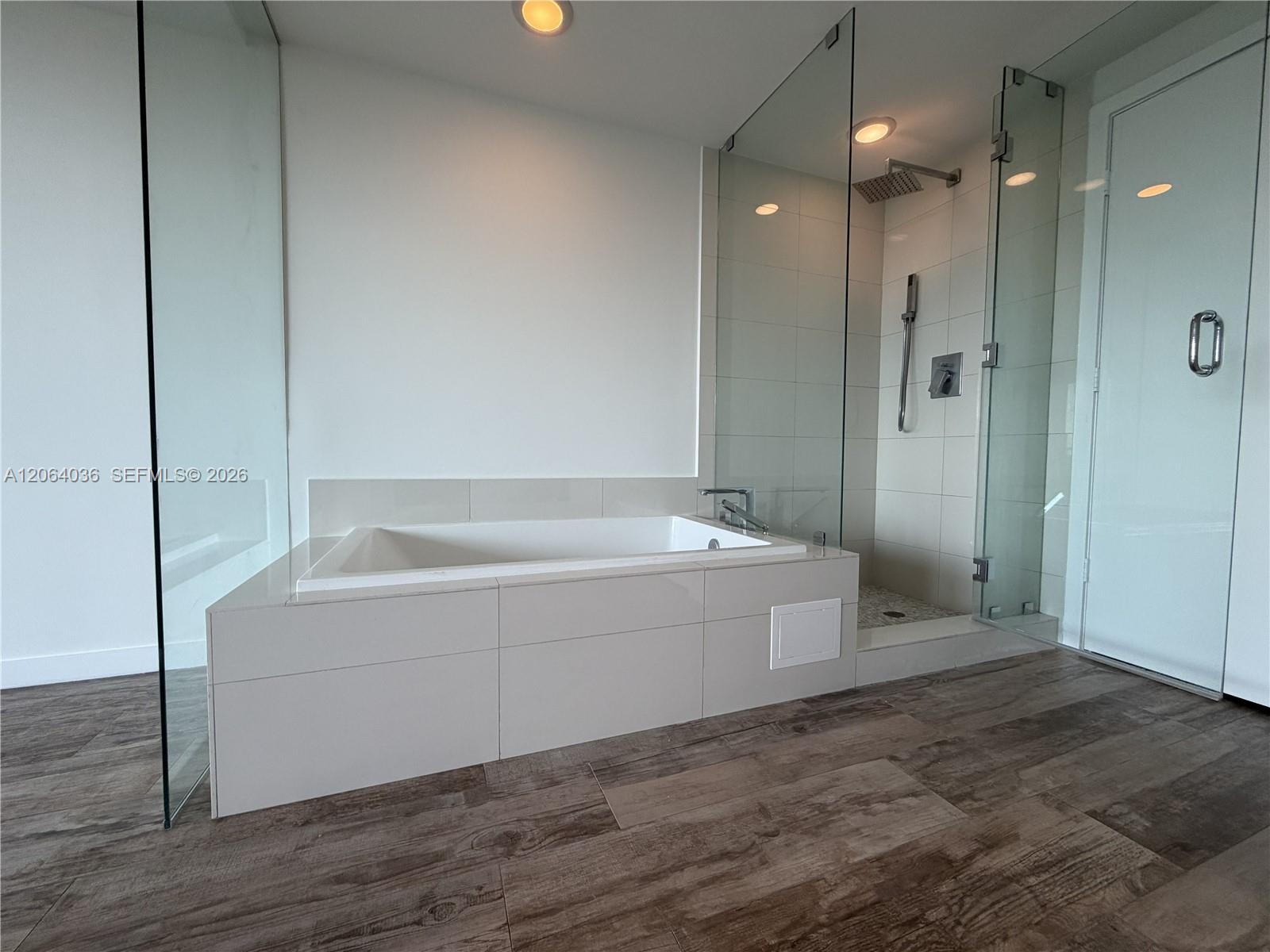 650 NE 32nd Street