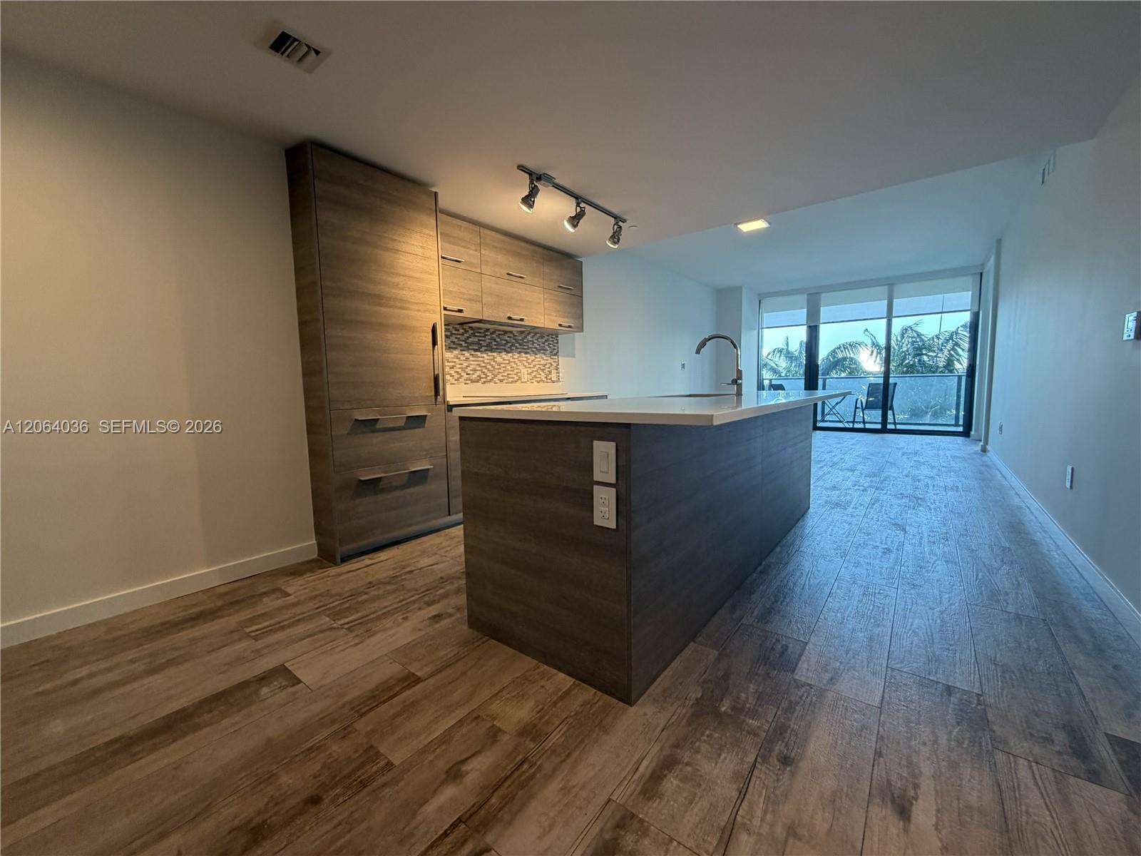 650 NE 32nd Street
