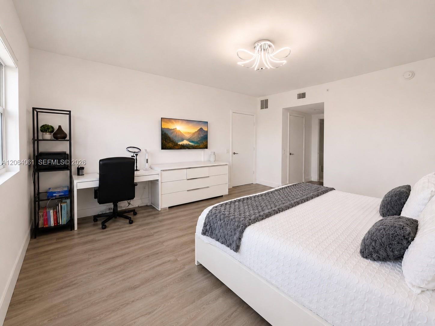 14951 Royal Oaks Lane