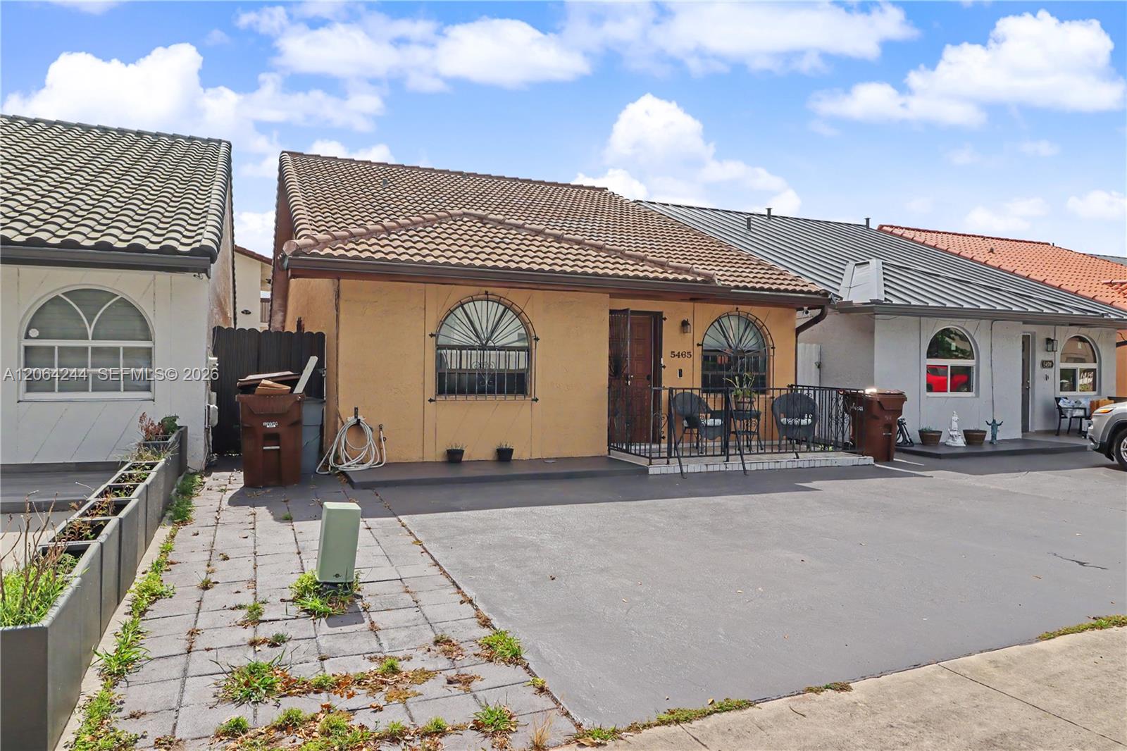 5465 W 21st Court