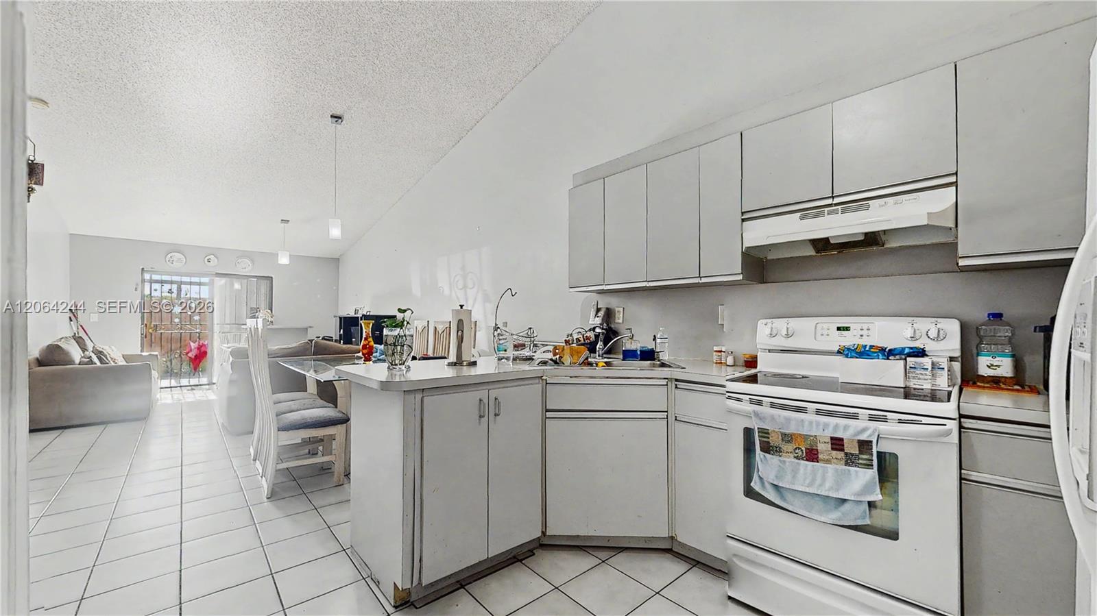 5465 W 21st Court